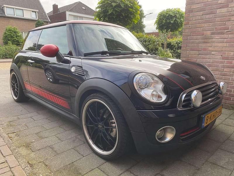 Zwart Gebruikt 2007 Mini Cooper Hatchback | € 5.350 (Duur) - Afbeelding 1/4