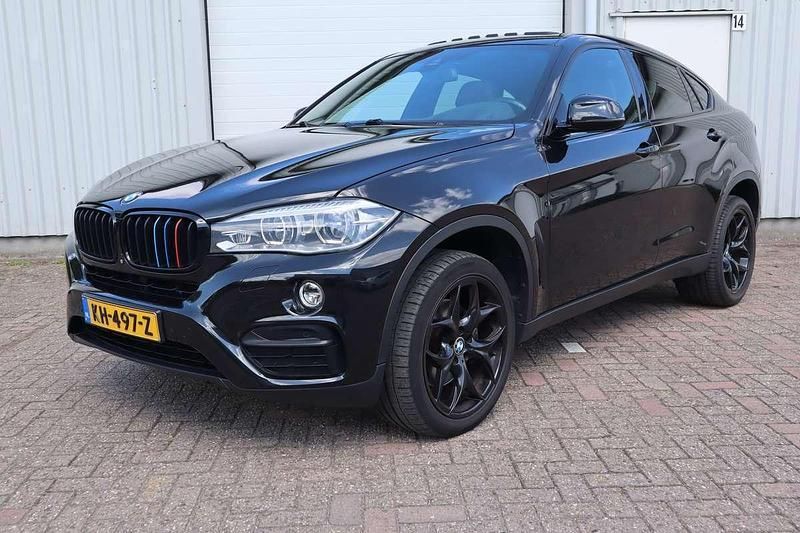 Zwart, metallic lak Gebruikt 2016 BMW X6 M Sport SUV | € 38.945 (Goede deal) - Afbeelding 1/4