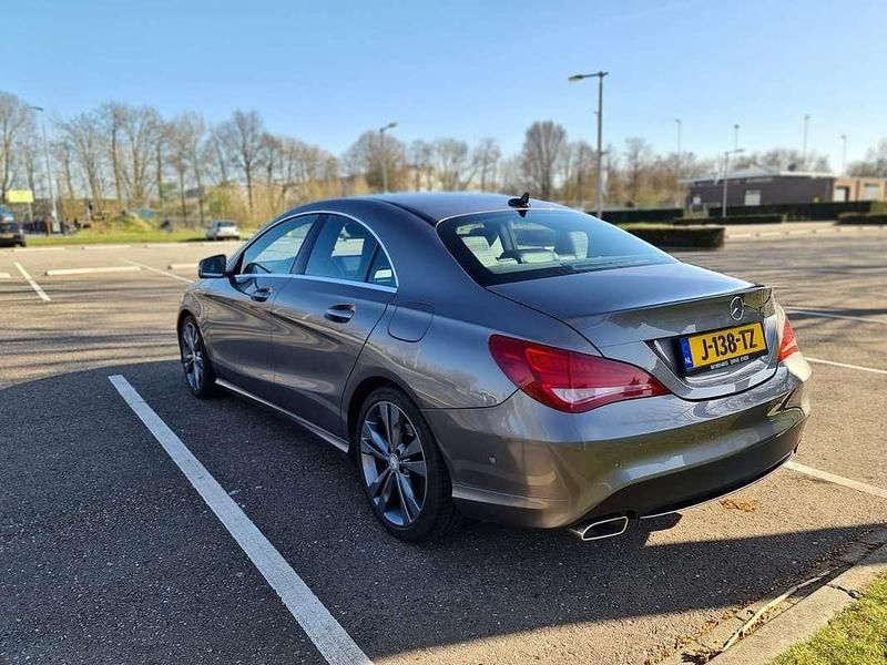 Grijs Gebruikt 2013 Mercedes CLA180 Edition 1 Sedan | € 8.900 (Super prijs) - Afbeelding 1/4