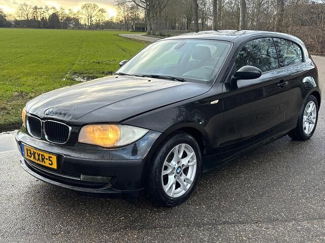 Occasion BMW 118 143 PK (105 kW) 2010 Zwart Hatchback