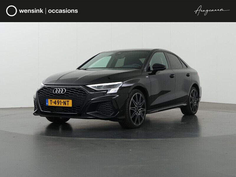 Zwart Gebruikt 2022 Audi A3 S-Line Sedan | € 32.830 - Afbeelding 1/4