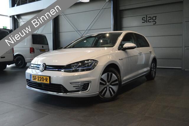 Wit Gebruikt 2017 VW e-Golf Hatchback | € 11.500 - Afbeelding 1/4