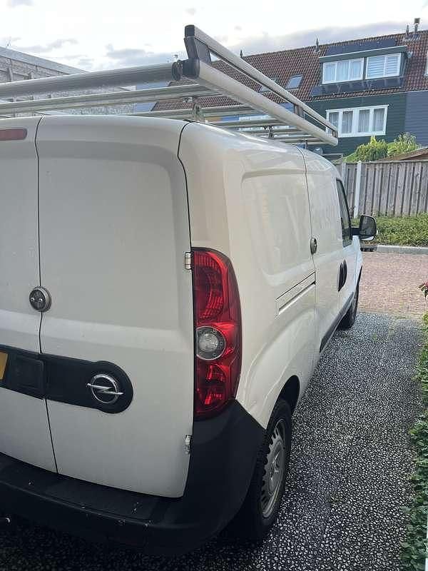 Gebruikt 2018 Opel Combo S MPV | € 9.500 - Afbeelding 1/4