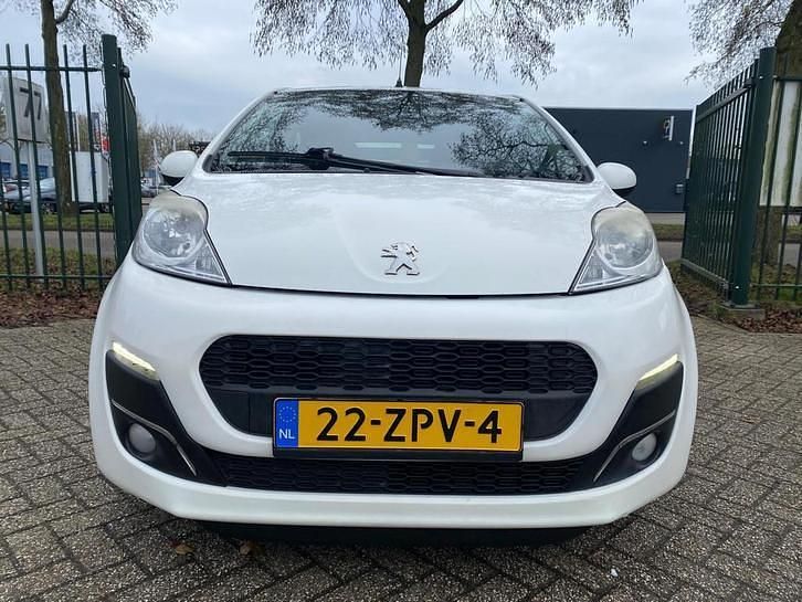 Occasion Peugeot 107 Active 68 PK (50 kW) 2013 Wit Hatchback