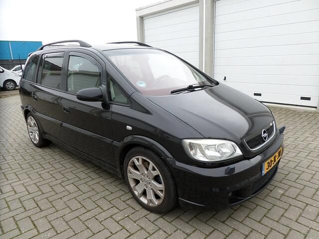 Occasion Opel Zafira OPC 192 PK (141 kW) 2002 Zwart (metallic) MPV