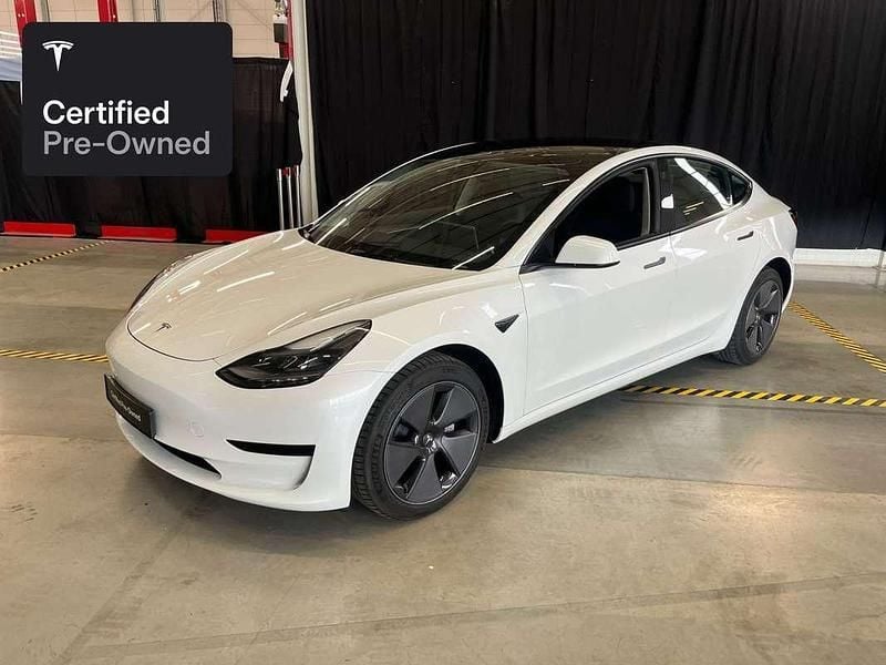 Wit Gebruikt 2023 Tesla Model 3 Sedan | € 32.900 (Eerlijke prijs) - Afbeelding 1/4
