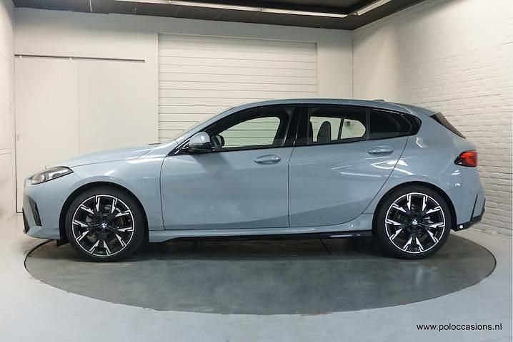 Occasion BMW 120 M Sport 170 PK (125 kW) 2025 Grijs Hatchback