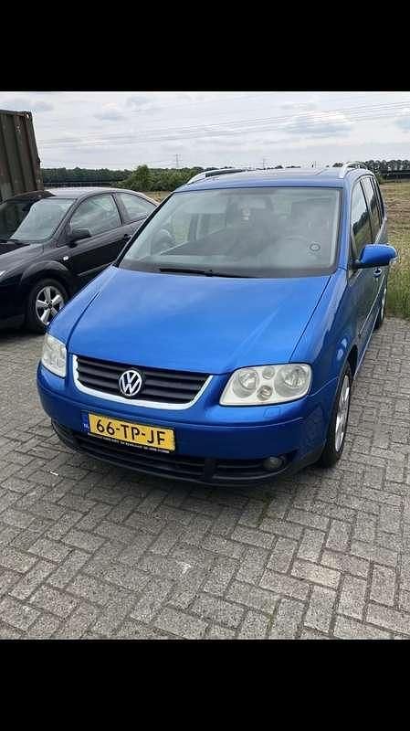 Blauw Gebruikt 2004 VW Touran Trendline MPV | € 1.995 (Eerlijke prijs) - Afbeelding 1/4