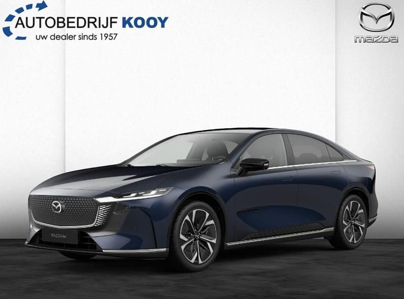 Blauw Nieuw 2025 Mazda 6e Takumi-Line Hatchback | € 44.040 (Eerlijke prijs) - Afbeelding 1/4