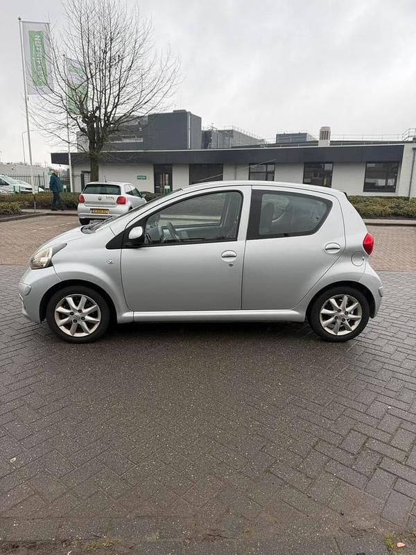 Occasion Toyota Aygo Play 68 PK (50 kW) 2007 Hatchback