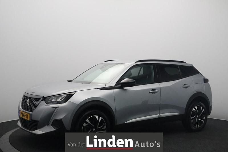 Grijs Gebruikt 2022 Peugeot 2008 Allure SUV | € 17.645 (Goede deal) - Afbeelding 1/4