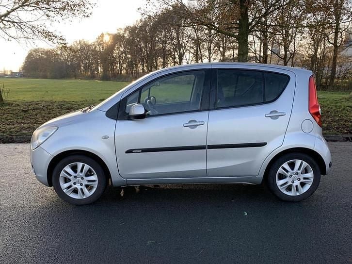 Occasion Opel Agila Selection 68 PK (50 kW) 2011 Grijs Hatchback