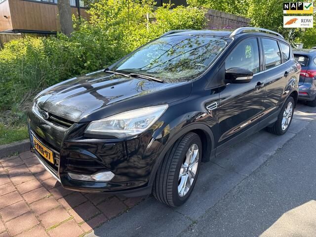 Zwart Gebruikt 2014 Ford Kuga Titanium SUV | € 7.750 (Super prijs) - Afbeelding 1/4