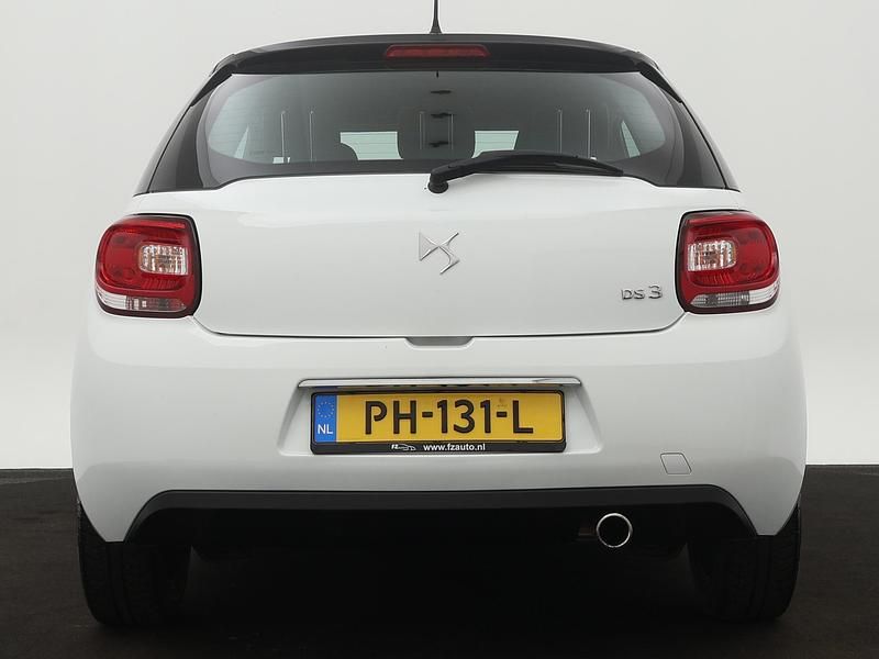 Occasion DS Automobiles DS3 Chic 82 PK (60 kW) 2017 Wit Hatchback