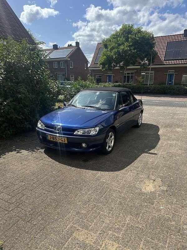 Blauw Gebruikt 2002 Peugeot 306 Cabriolet Cabriolet | € 4.450 - Afbeelding 1/4