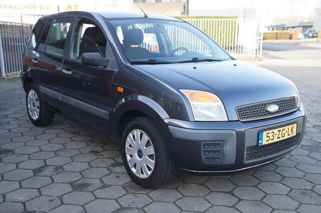 Occasion Ford Fusion Cool & Sound Edition 80 PK (58 kW) 2008 Grijs MPV