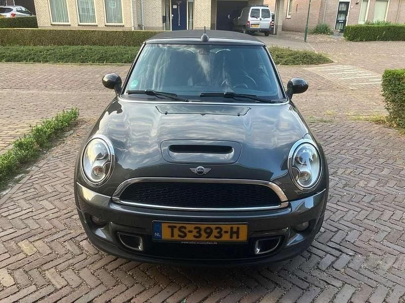 Grijs Gebruikt 2011 Mini Cooper S Cabriolet Chili Cabriolet | € 6.900 (Super prijs) - Afbeelding 1/4