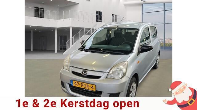 Grijs Gebruikt 2011 Daihatsu Cuore Plus Hatchback | € 2.645 (Eerlijke prijs) - Afbeelding 1/4