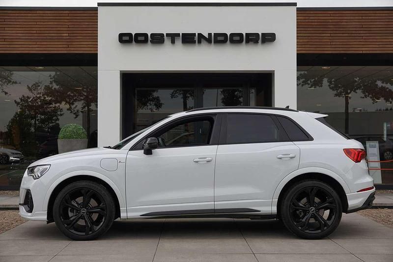 Wit Gebruikt 2023 Audi Q3 S-Line SUV | € 42.900 (Eerlijke prijs) - Afbeelding 1/4