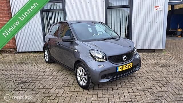 Grijs Occasion 2015 Smart ForFour Pure Hatchback | € 3.950 (Eerlijke prijs) - Afbeelding 1/4
