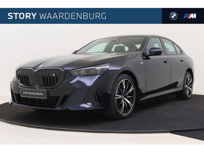 Zwart Nieuw 2024 BMW i5 Executive Sedan | € 85.000 (Goede deal) - Afbeelding 1/4