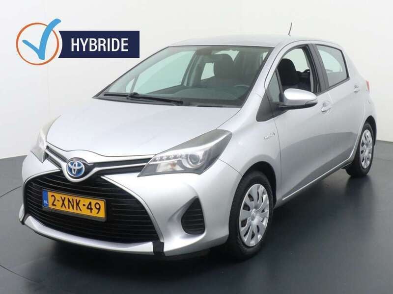 Grijs Gebruikt 2014 Toyota Yaris Hybrid Hatchback | € 9.999 (Iets duurder) - Afbeelding 1/4