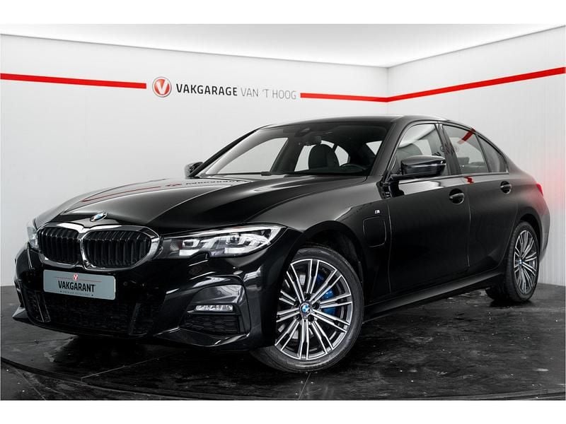Occasion BMW 330 Executive 293 PK (215 kW) 2019 Zwart Sedan