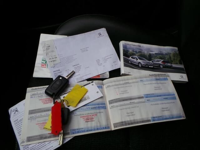 Occasion Peugeot 207 Allure 95 PK (69 kW) 2011 Blauw Hatchback