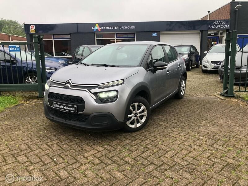 Grijs, metallic lak Gebruikt 2021 Citroën C3 Business Class Hatchback | € 13.999 (Eerlijke prijs) - Afbeelding 1/4