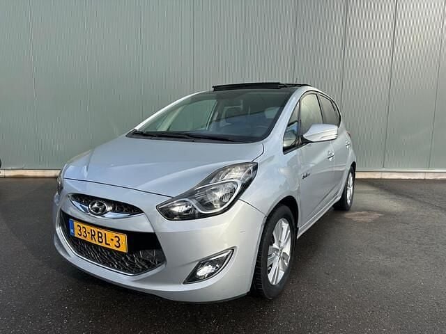 Grijs Occasion 2011 Hyundai ix20 Hatchback | € 3.249 (Super prijs) - Afbeelding 1/4