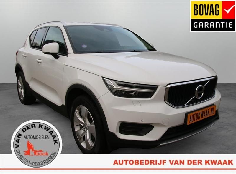 Wit Gebruikt 2020 Volvo XC40 Momentum SUV | € 26.445 (Eerlijke prijs) - Afbeelding 1/4