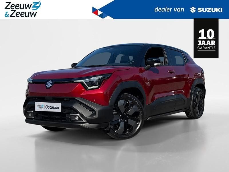 Opulent red pearl dak bluish black pearl Nieuw 2025 Suzuki Vitara Style SUV | € 38.990 (Iets duurder) - Afbeelding 1/4