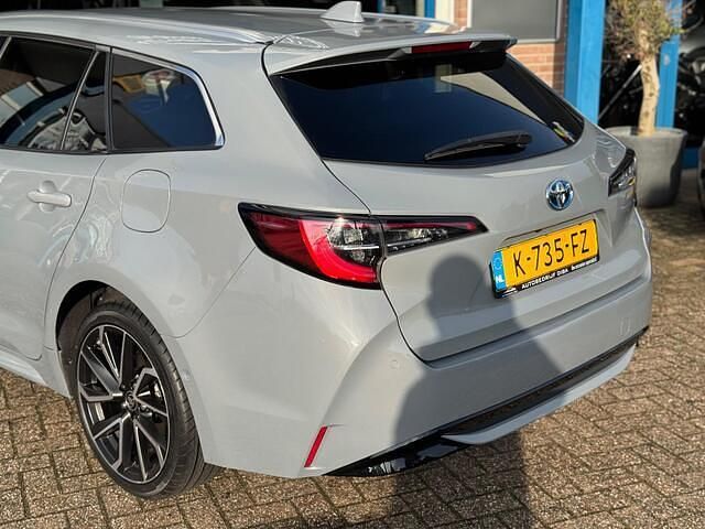 Occasion Toyota Corolla Executive 152 PK (111 kW) 2021 Grijs Stationwagen