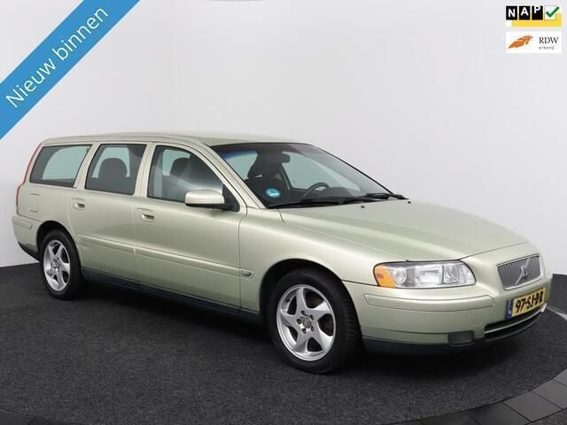 Beige, metallic lak Gebruikt 2006 Volvo V70 Stationwagen | € 1.999 (Goede deal) - Afbeelding 1/4