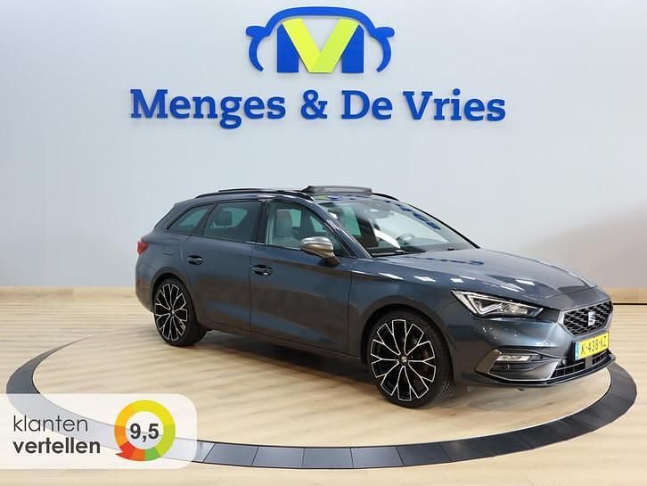 Grijs Gebruikt 2021 Seat Leon FR Stationwagen | € 21.495 (Eerlijke prijs) - Afbeelding 1/3
