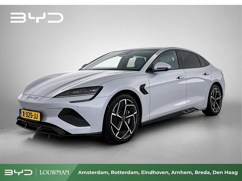 Grijs Gebruikt 2023 BYD Seal Sedan | € 37.950 (Eerlijke prijs) - Afbeelding 1/4