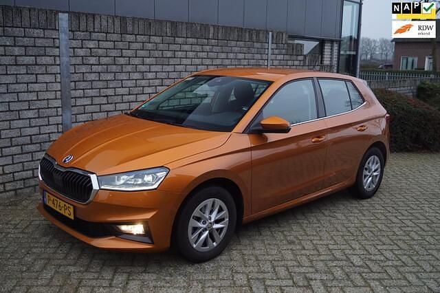 Oranje (metallic) Occasion 2022 Skoda Fabia Business Line Hatchback | € 16.850 (Eerlijke prijs) - Afbeelding 1/4