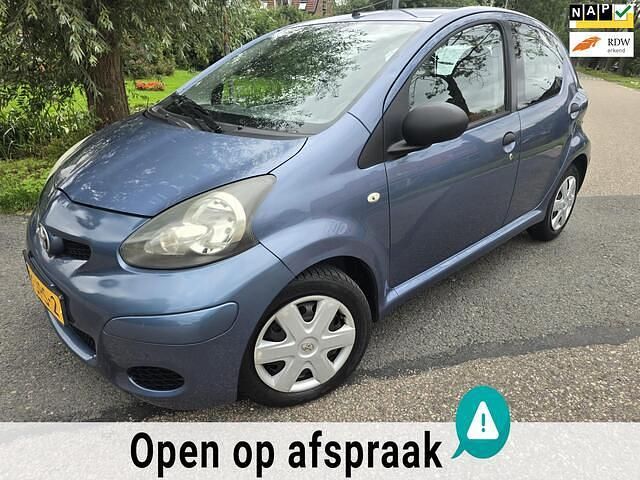 Blauw Gebruikt 2009 Toyota Aygo Hatchback | € 3.950 (Eerlijke prijs) - Afbeelding 1/4