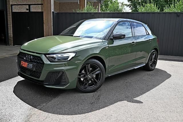 Nieuw Audi A1 Sportback S-Line 116 PK (85 kW) 2025 Groen Hatchback