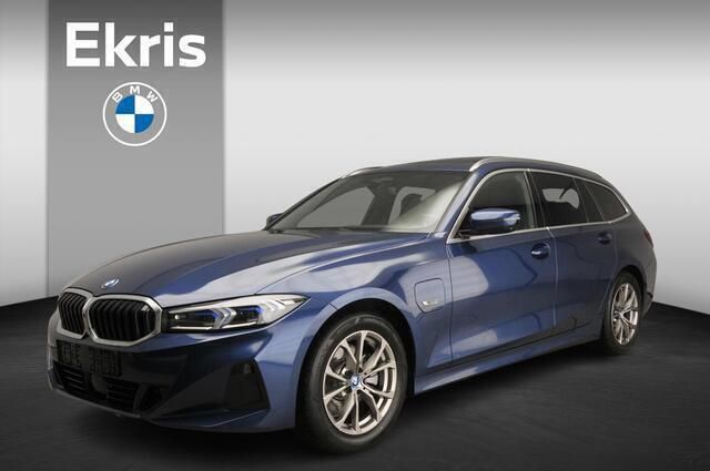 Blauw Gebruikt 2023 BMW 320 Comfort Edition Stationwagen | € 34.900 (Eerlijke prijs) - Afbeelding 1/4
