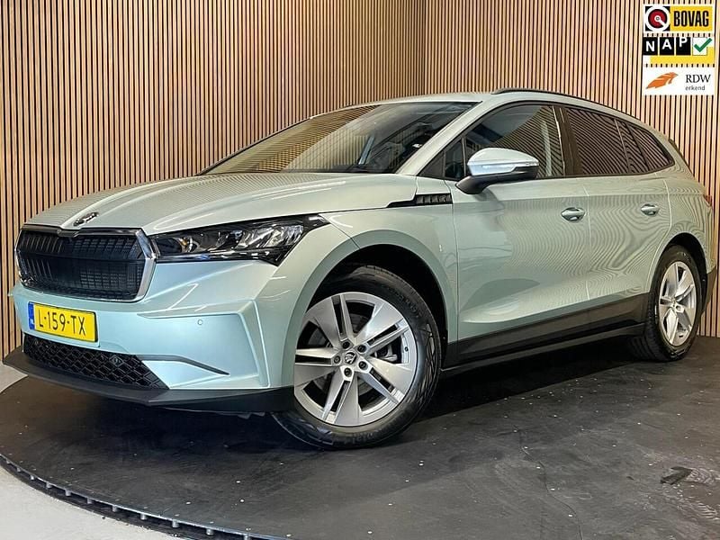 Grijs Gebruikt 2021 Skoda Enyaq iV SUV | € 21.745 (Eerlijke prijs) - Afbeelding 1/2