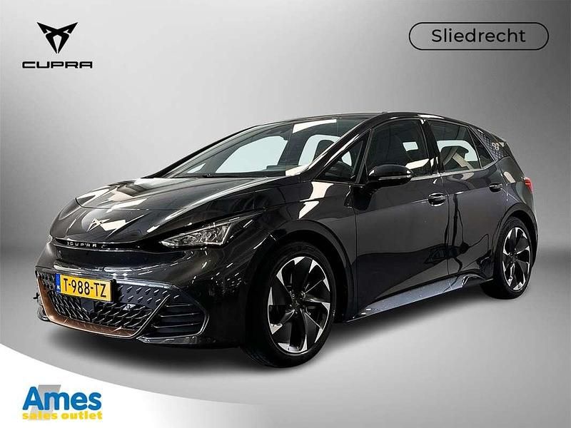 Grijs Gebruikt 2022 Cupra Born e-Boost Hatchback | € 28.995 (Eerlijke prijs) - Afbeelding 1/2