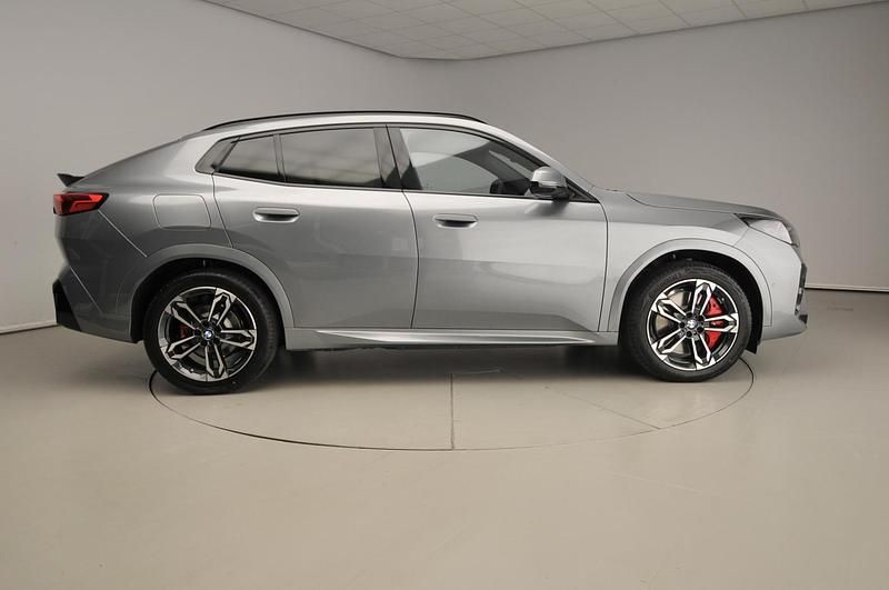 Occasion BMW iX2 M Sport 150 kW (204 PK) 2025 Grijs SUV