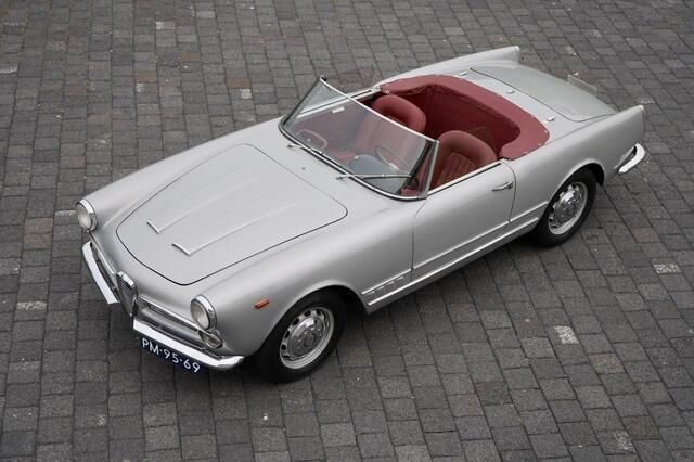 Grijs Gebruikt 1961 Alfa Romeo 2000 | € 49.500 - Afbeelding 1/4