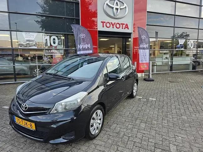 Zwart Gebruikt 2012 Toyota Yaris Hatchback | € 8.351 (Goede deal) - Afbeelding 1/4
