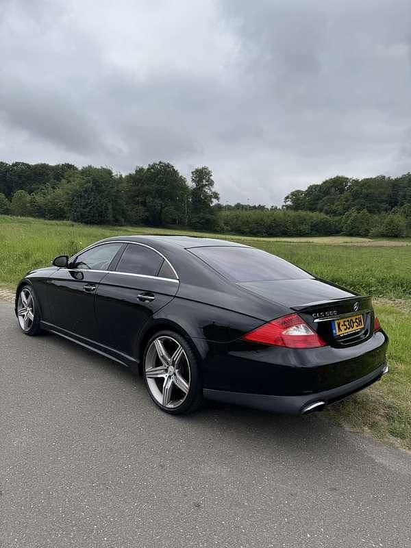 Zwart Gebruikt 2005 Mercedes CLS500 Sedan | € 11.950 (Eerlijke prijs) - Afbeelding 1/4