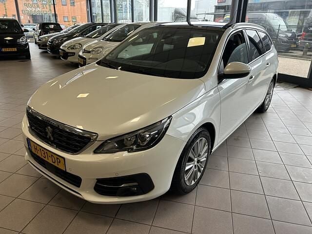 Occasion Peugeot 308 SW 131 PK (96 kW) 2020 Wit Stationwagen