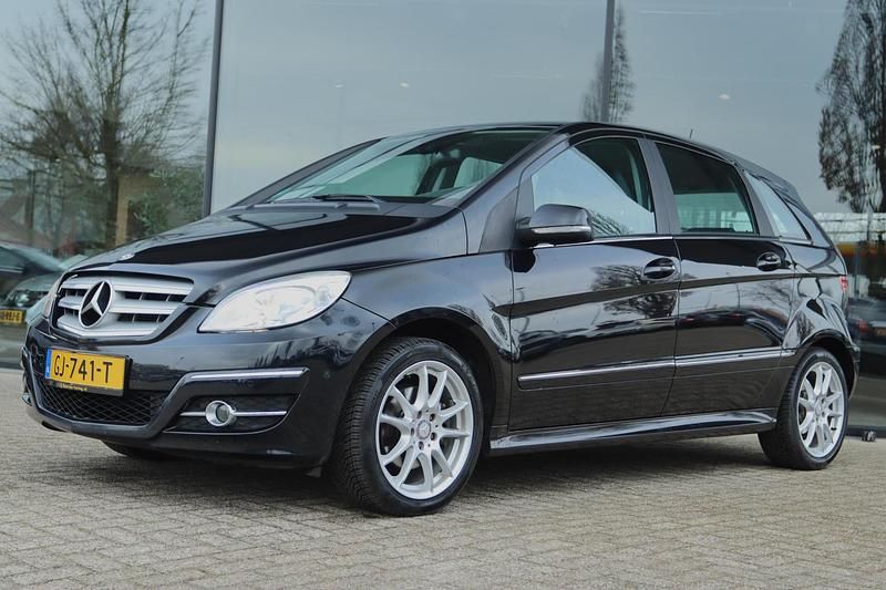 Occasion Mercedes B200 2015 Zwart MPV