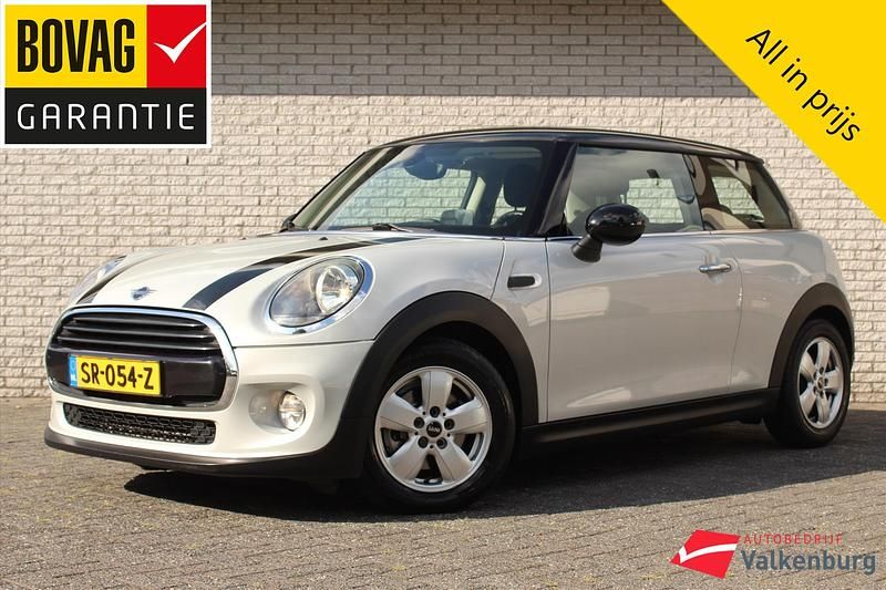 Wit Gebruikt 2018 Mini Cooper Hatchback | € 12.950 (Goede deal) - Afbeelding 1/4