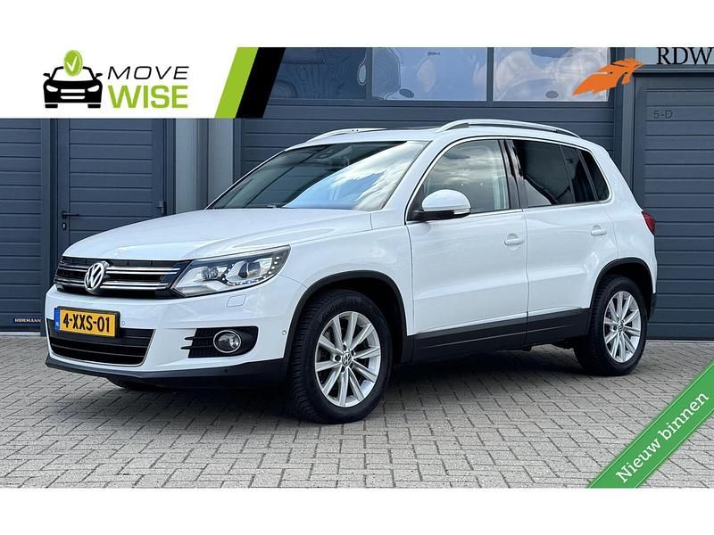 Wit Gebruikt 2014 VW Tiguan Sport SUV | € 13.945 (Iets duurder) - Afbeelding 1/4